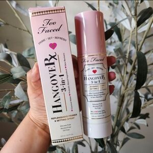 Too Faced Hangover 3-in-1 Replenishing Primer & Setting Spray - Pink